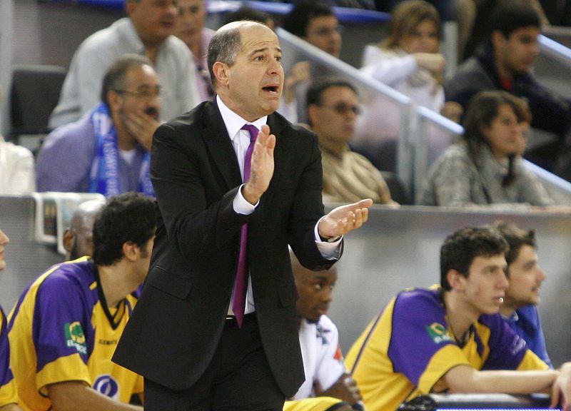 Javier Imbroda, durante su época como entrenador del Valladolid.