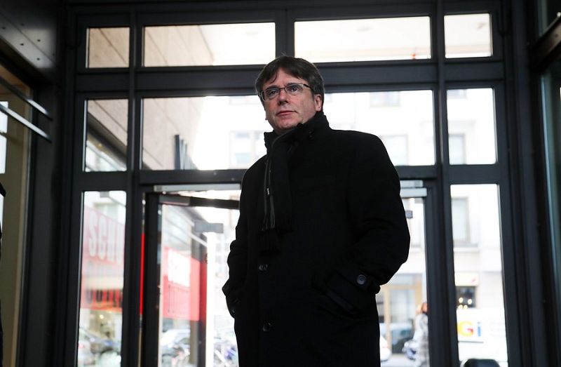 El expresidente catalán Carles Puigdemont a su llegada a la delegación de la Generalitat en Berlín