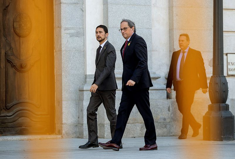El presidente de la Generalitar y uno de sus consejeros en la entrada del Tribunal Supremo durante el juicio del 'procés'
