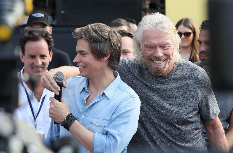 Richard Branson y Carlos Baute en el Venezuela Aid Live, en Cúcuta