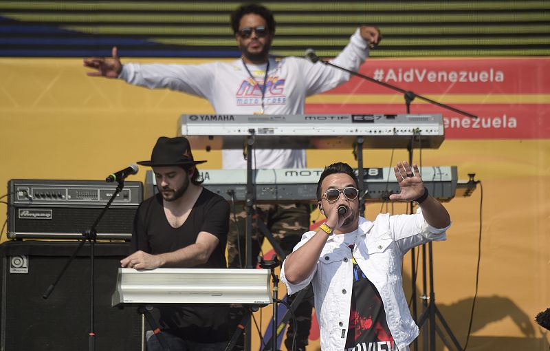 El cantante de Puerto Rico Luis Fonsi en el concierto 'Venezuela Aid Live'