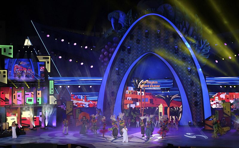 Obertura de la gala de elección de la Reina del Carnaval de Las Palmas de Gran Canaria en el Parque de Santa Catalina