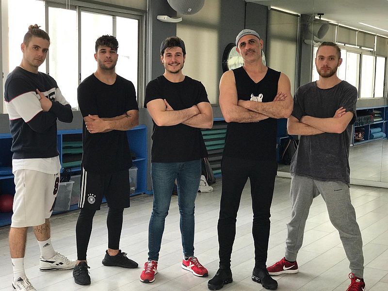 De izda. a dcha. Jenia, Sagi, Miki, Oz y Matan.