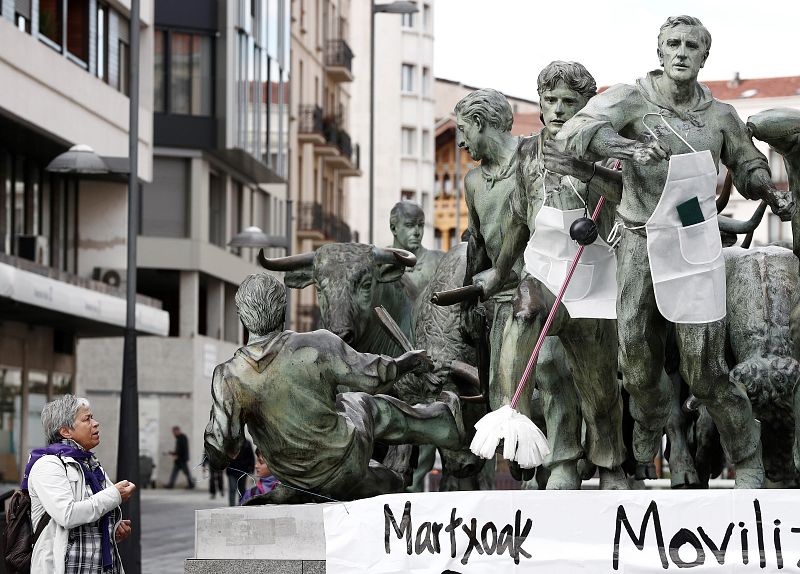 Huelga 8-M: Manifestación en Pamplona