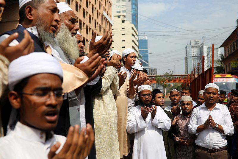 Musulmanes de todo el mundo rezan por las víctimas