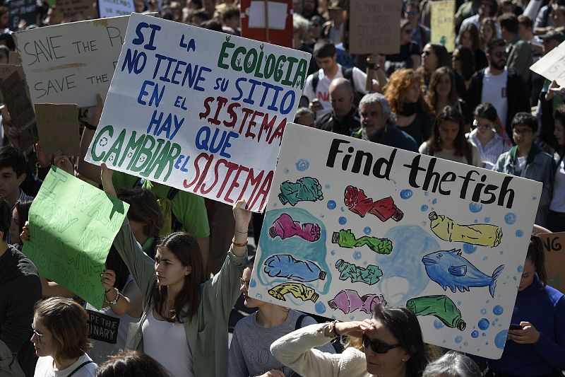 "Cambiar el sistema para no cambiar de planeta"