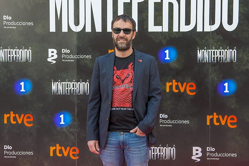 Agustín Martínez, autor de la novela en la que está basada la serie