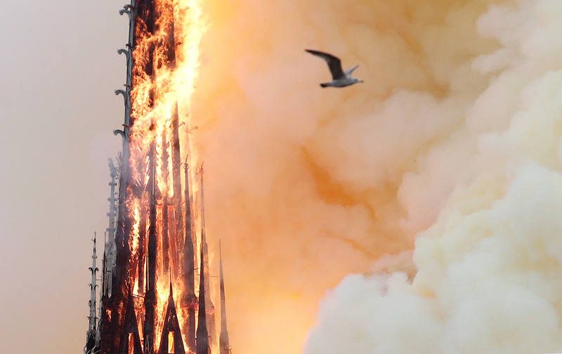 Incendio en la catedral de Notre Dame en París