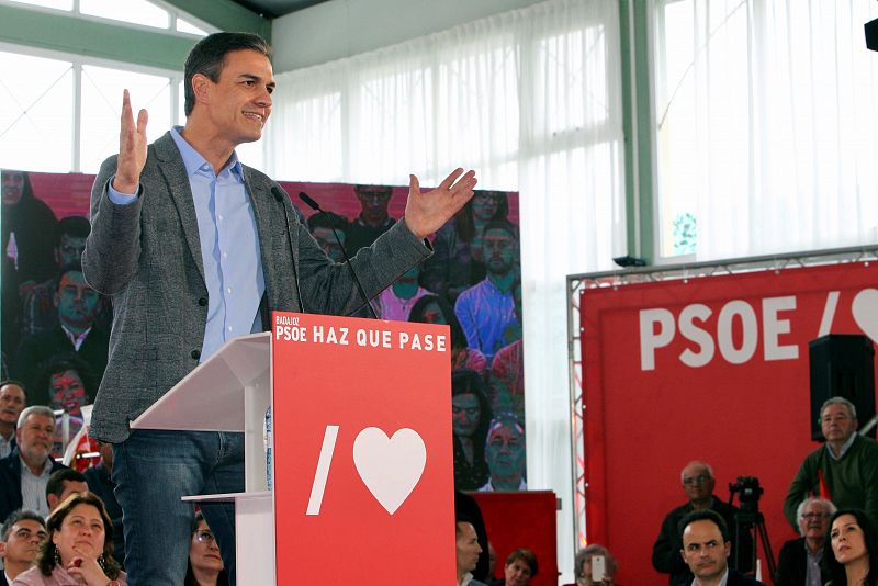 Pedro Sánchez celebra un mitin en Badajoz