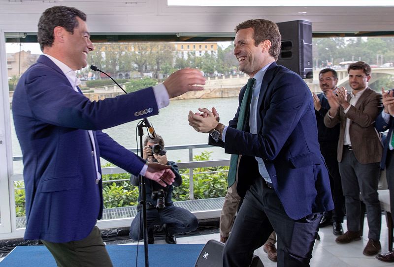 Casado saluda al presidente de la Junta de Andalucía