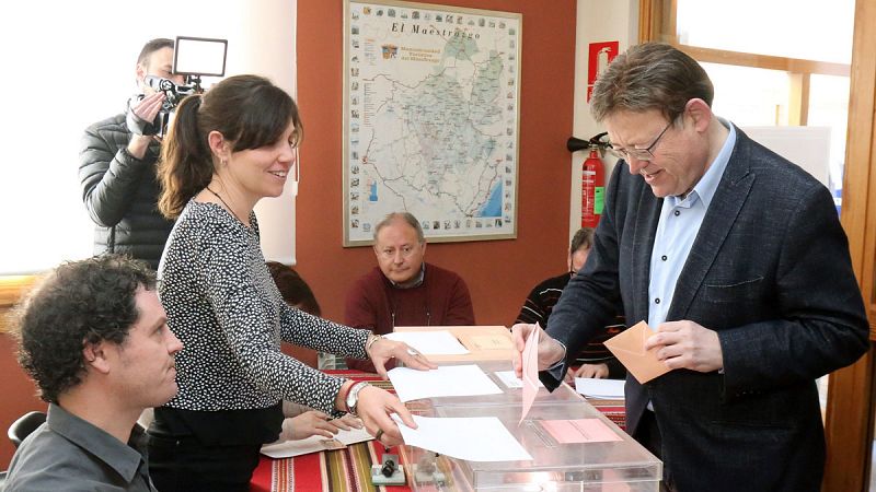 El presidente de la Generalitat Valencia vota