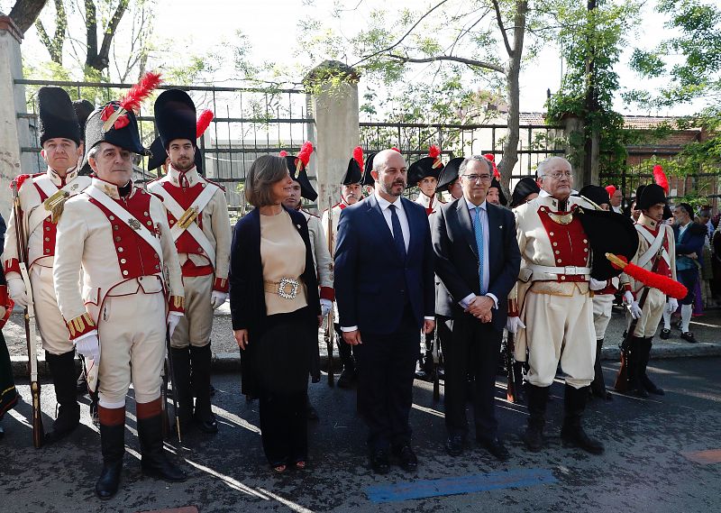 El presidente en funciones de la Comunidad de Madrid, Pedro Rollán, en la Ofrenda Floral del Dos de Mayo