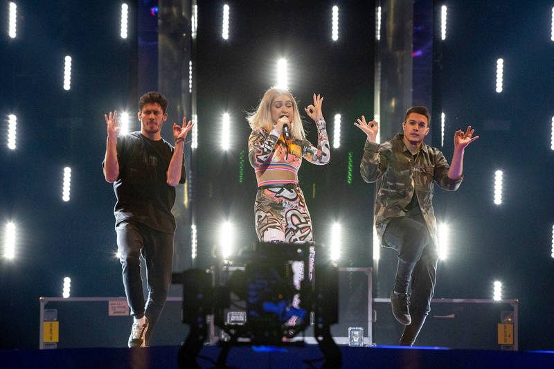  Zena (Bielorrusia) en su primer ensayo en Eurovisión 2019