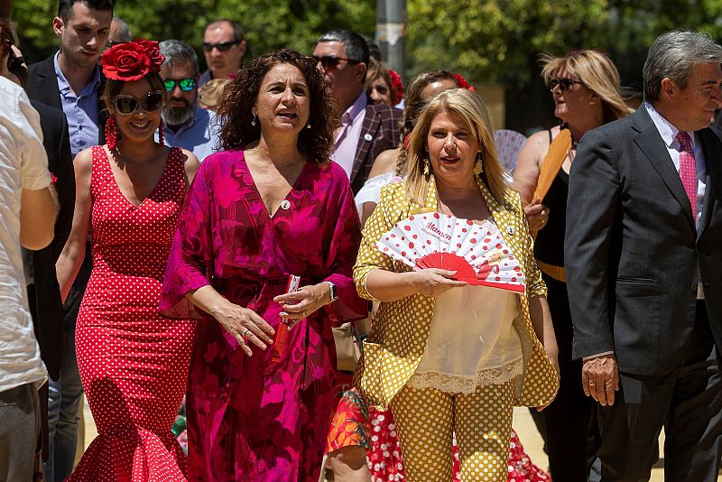 Montero visita la Feria del Caballo de Jerez