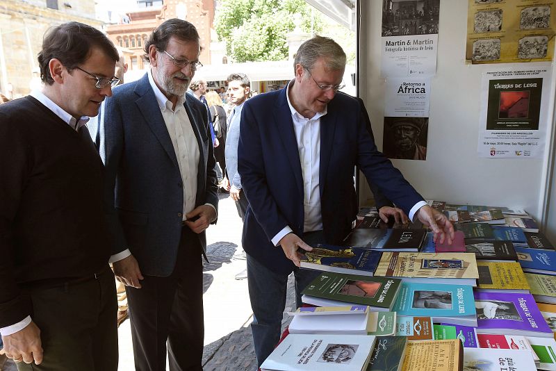 Rajoy hace campaña en León