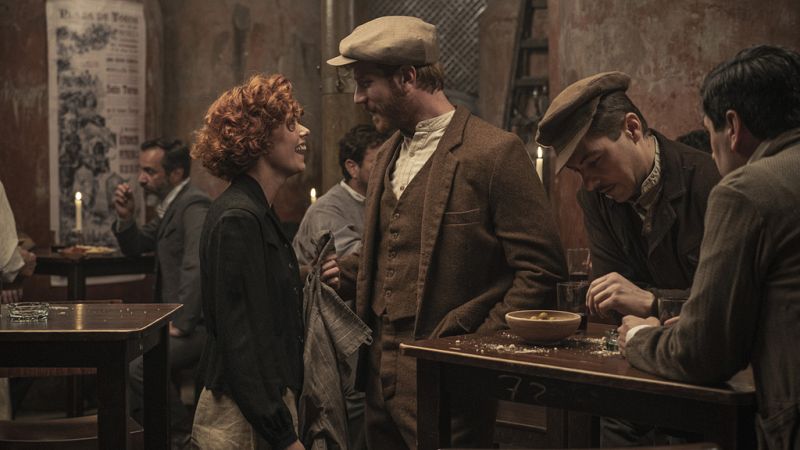 Teresa y Ramón se encuentran en el bar