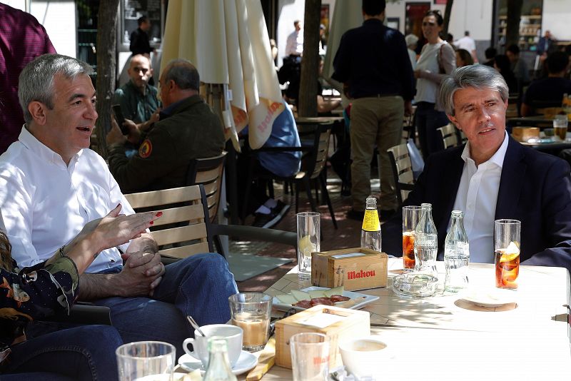 Garicano y Garrido durante la jornada de reflexión en la Plaza de Olavide en Madrid