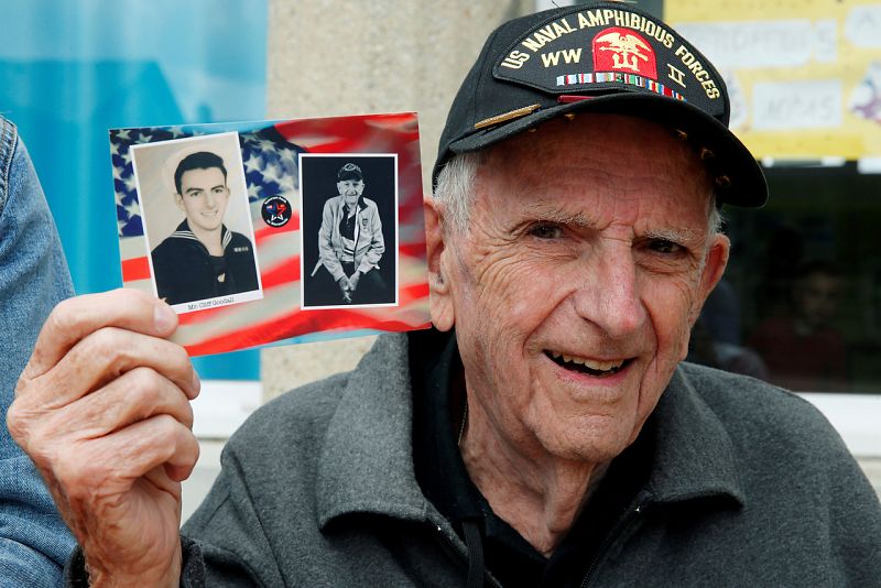 El estadounidense Cliff Goodall, de 94 años, veterano de la II Guerra Mundial, desembarcó en la playa de Omaha con el 7º Batallón Naval y la 6ª Brigada Especial de Ingenieros.