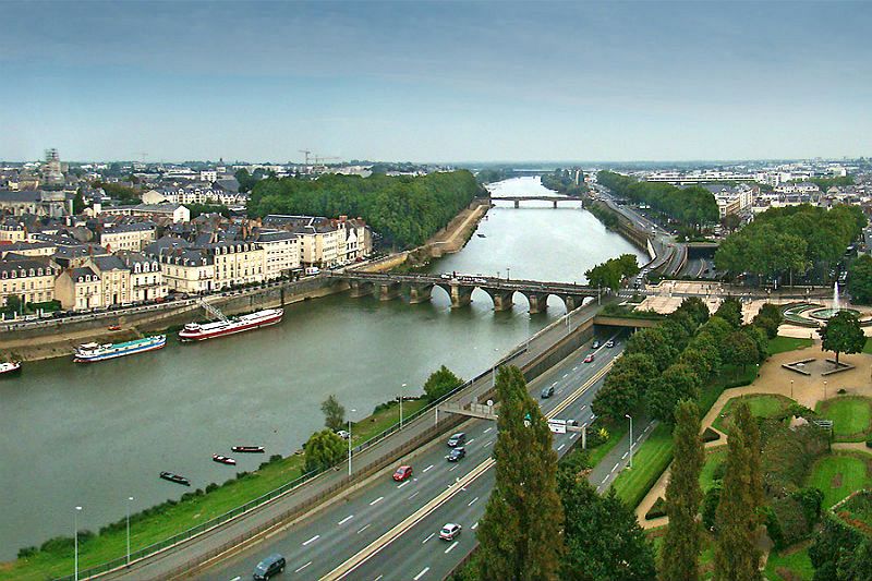 Panorámica del río Maine.