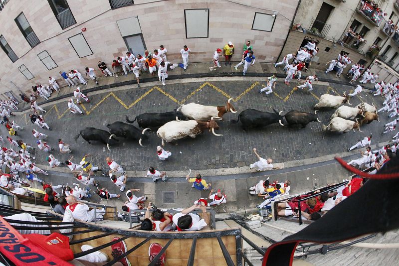 Toros de Puerto de San Lorenzo abren los encierros de los Sanfermines 2019