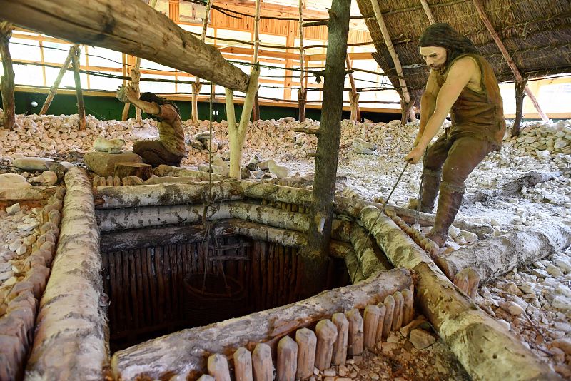 Región minera prehistórica del sílex rayado de Krzemionki