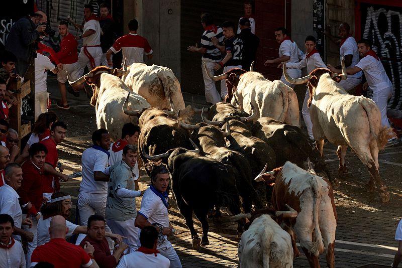 Los jandilla en la plaza del Ayuntamiento