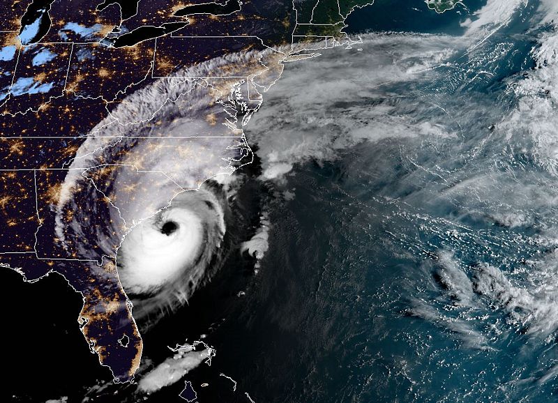 Imagen satelital de Dorian.