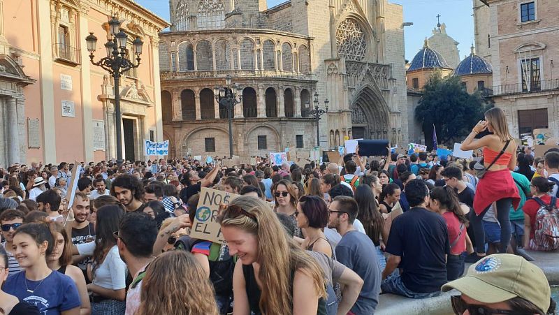 Manifestación por el clima en la ciudad de Valencia.