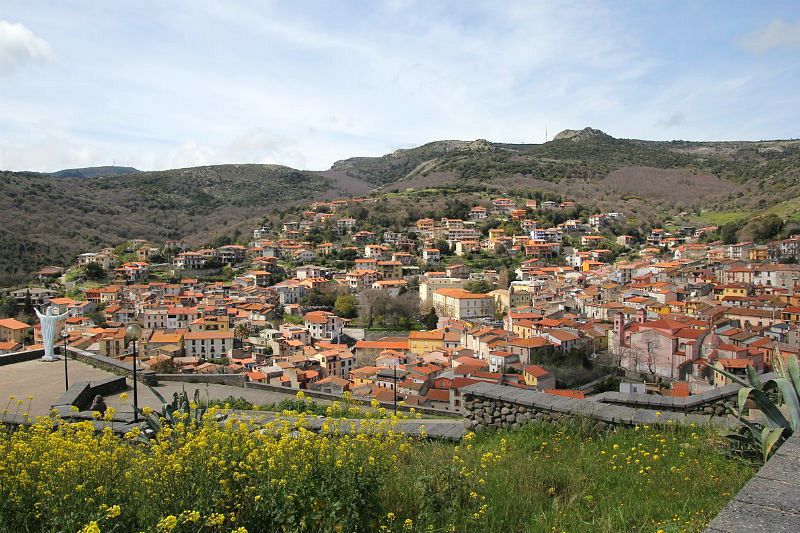 Santu Lussurgiu, un pueblo en el cráter de un volcán.