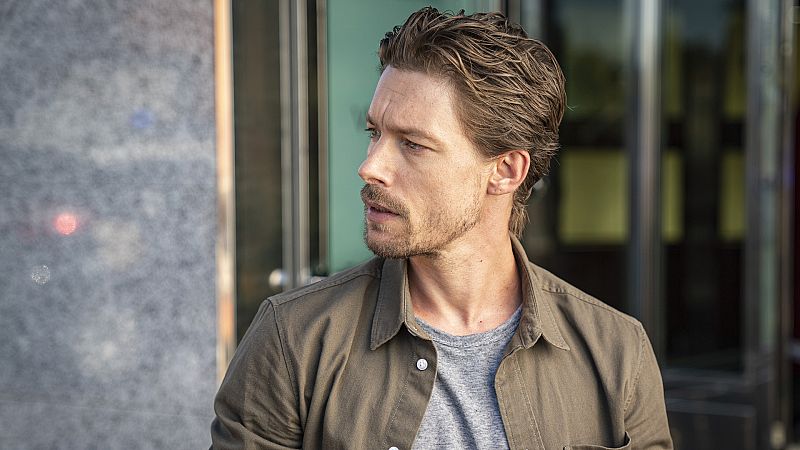 Estoy vivo - Adrián