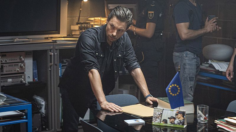 Estoy vivo - Adrián