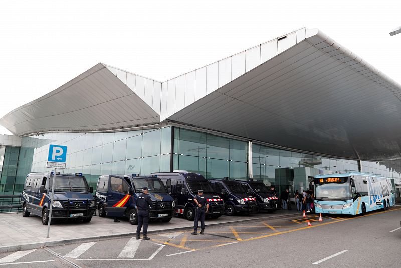 Mossos y Policía se despliegan en Aeropuerto