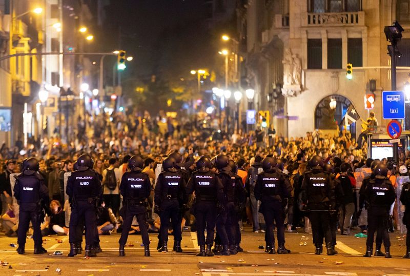 Barricadas en Via Laietana, Barcelona