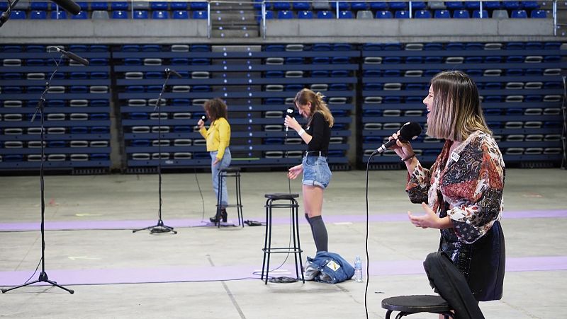 Tres aspirantes cantan a la vez en la Fase 1 del casting OT 2020 en Málaga