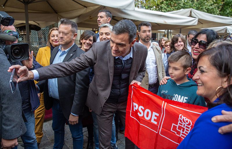 Pedro Sánchez, de paseo por Logroño