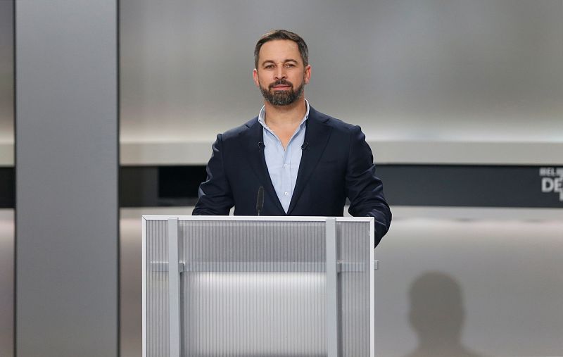 Abascal debuta en el debate a cinco