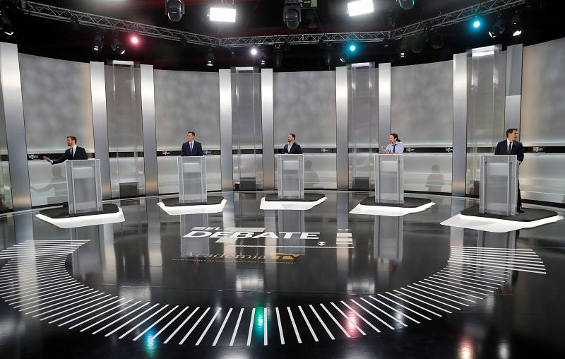 Todo listo para el debate a cinco