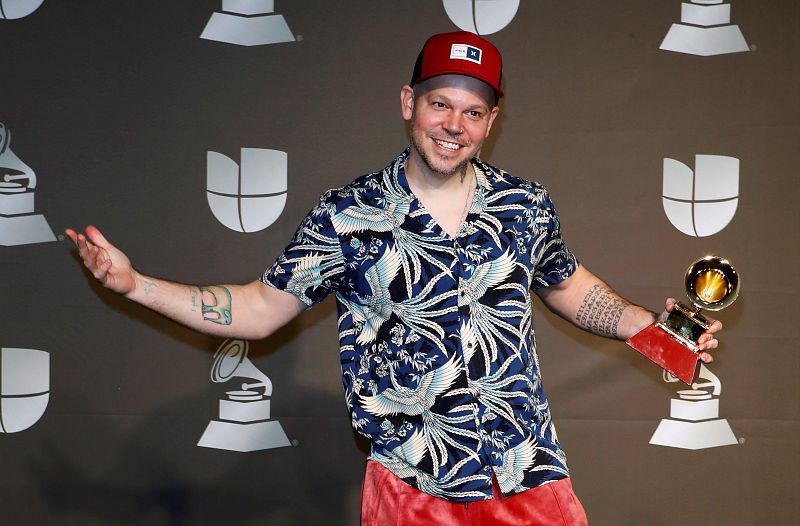 René (Residente9 posa en la sala de prensa de la gala de los Latin Grammy 2019