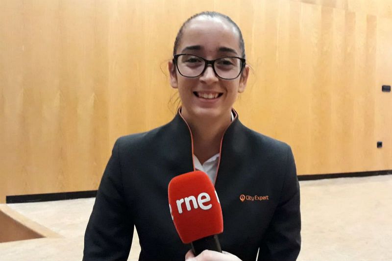 Nira Rodríguez, guía del Auditorio Alfredo Kraus.