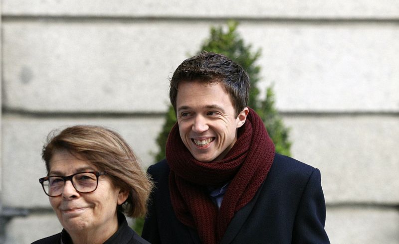 Errejón e Inés Sabanés a su llegada al Congreso de los Diputados