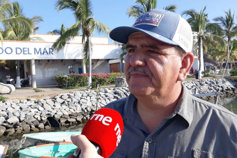 Roberto Márquez, vendedor del Mercado del Mar de La Cruz de Huanacaxtle.