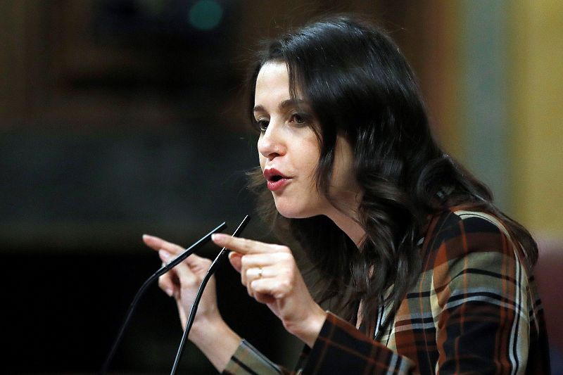 La líder de Ciudadanos, Inés Arrimadas, durante su intervención ante el pleno del Congreso de los Diputados