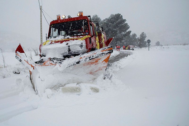 La borrasca 'Gloria' tiñe de blanco el interior de Castellón de norte a sur