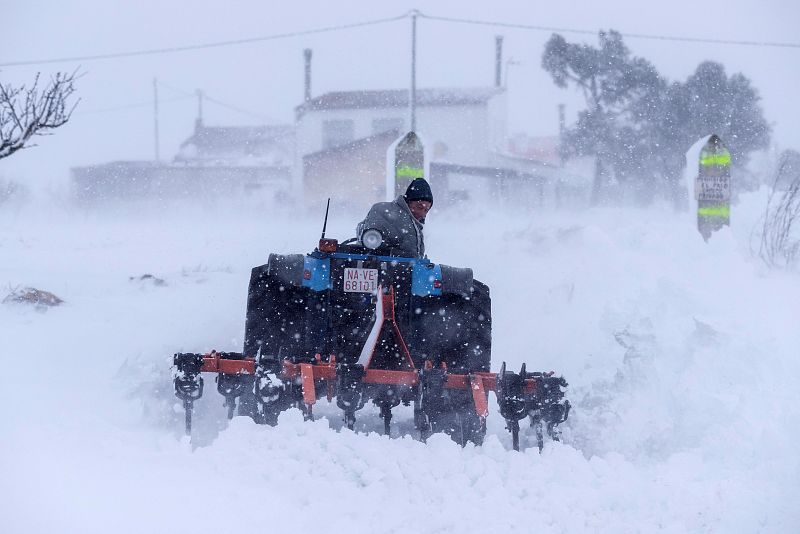 El temporal deja 50 centímetros de nieve en Sierra Espuña y 40 en Moratalla