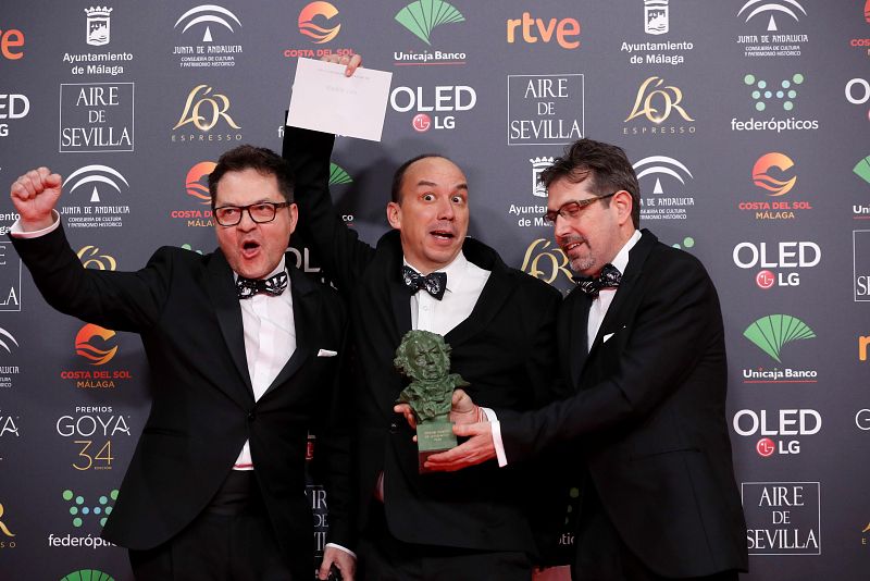 Los mejores momentos de los Goya 2020: José Luís Quirós, Paco Saéz y Nicolás Matji tras recibir el Goya al "Mejor cortometraje de animación".