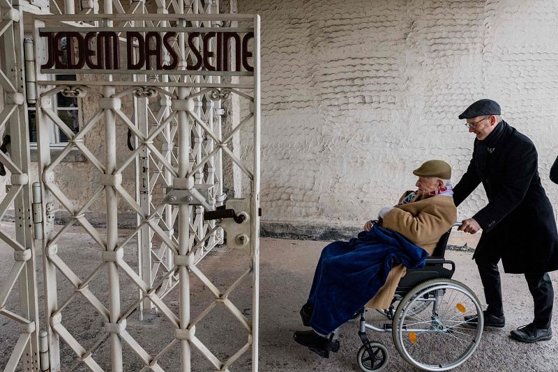 Conmemoración del 75 aniversario de la liberación de Auschwitz