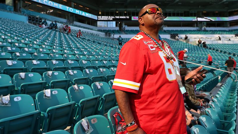 Los primeros en entrar al Hard Rock Stadium