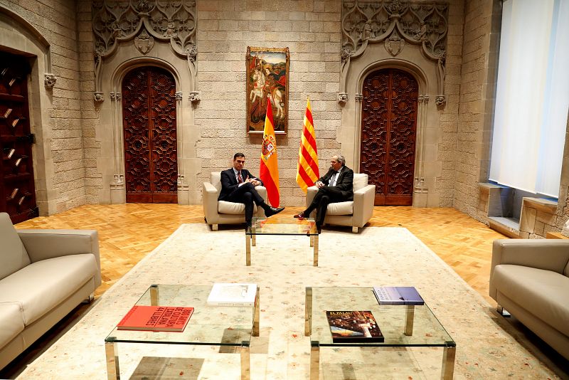 El presidente Una sala reservada a presidentes y primeros ministros Quim Torra, recibe en el Palau de la Generalitat al presidente del Gobierno, Pedro Sánchez