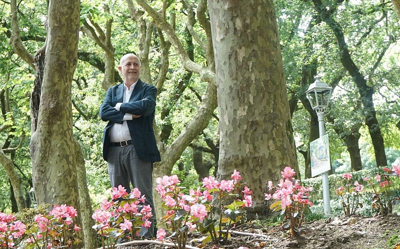 Elecciones gallegas 2020: Pancho Casal, posando para una entrevista en prensa