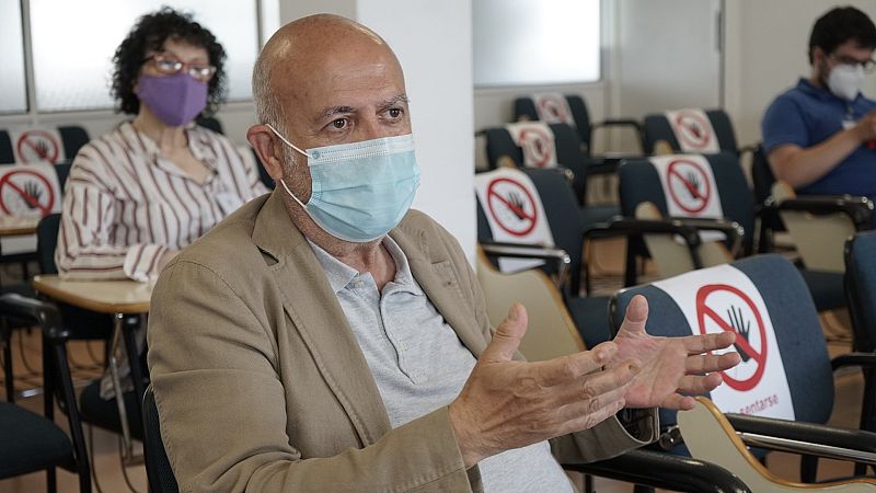 Elecciones gallegas 2020: Pancho Casal (Marea Galeguista), con el comité de empresa de Navantia